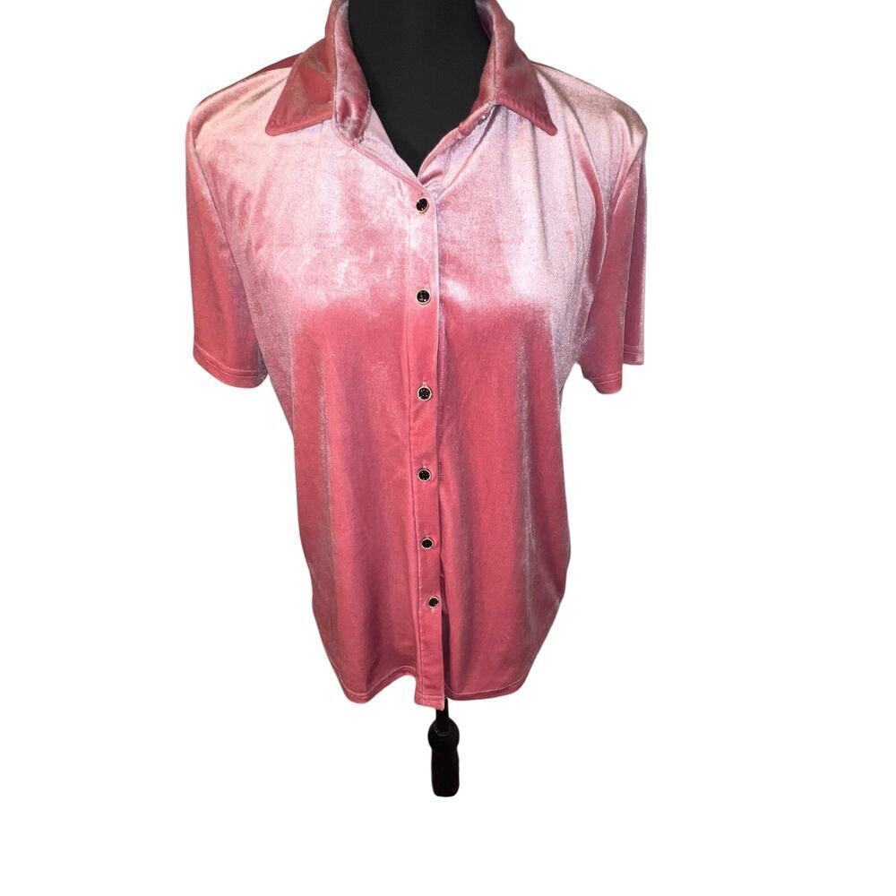 Women’s Velour short sleeve jeweled button front shimmering ice pink blouse sz M - Picture 2 of 7